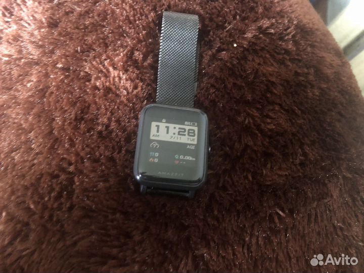 Часы amazfit biip