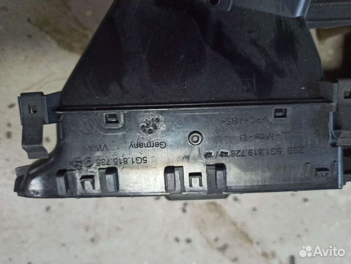 Дефлектор центральный VW Golf 7