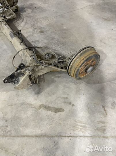 Задняя балка renault arkana