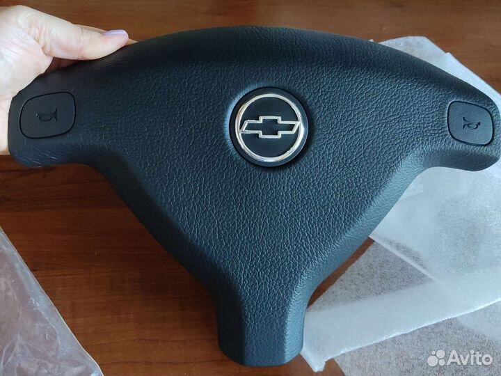 Накладка на руль chevrolet viva