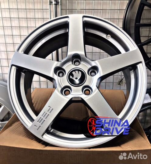 Диски VAG R15 5x100 Silver Polo Rapid