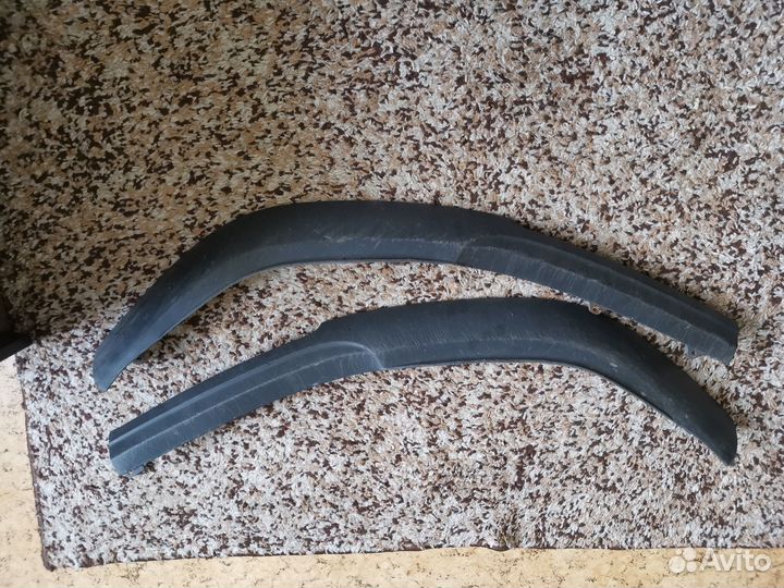 Губа на передний бампер Авенсис 2 рестайлинг т 250