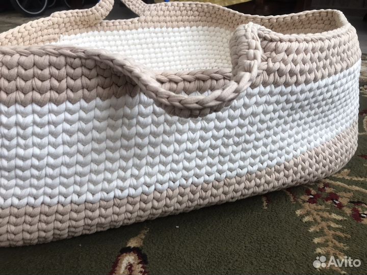 Люлька переноска вязаная