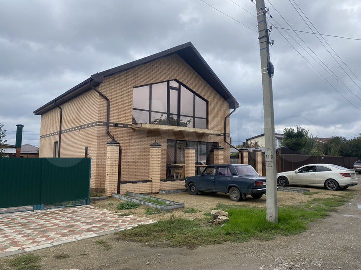 Дом 187 м² на участке 3 сот.