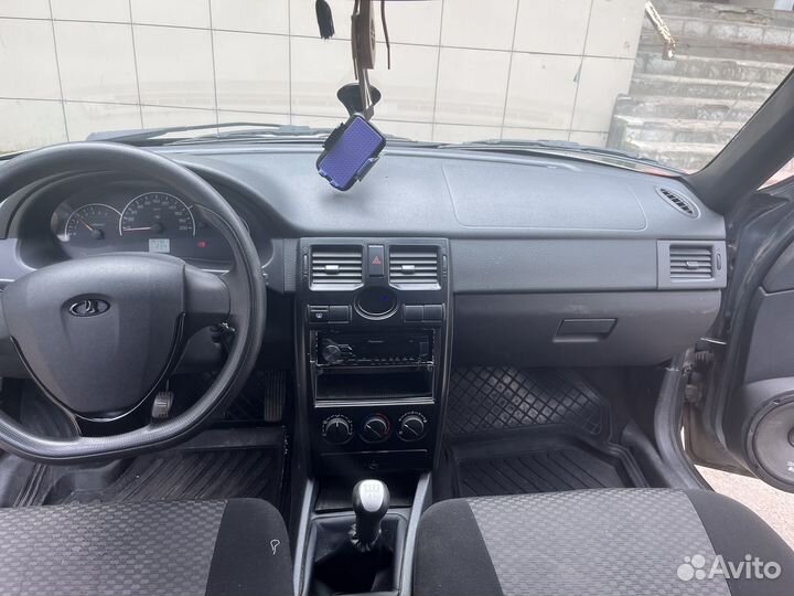 LADA Priora 1.6 МТ, 2011, 151 961 км