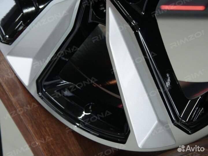 Литые диски RS5 R18 для Audi. Арт1484