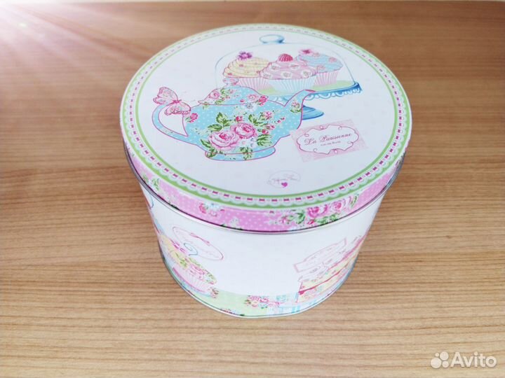 Коробка подарочная