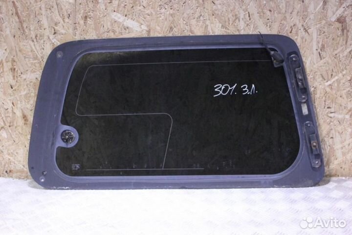 Стекло кузовное глухое заднее левое Infiniti Qx 20