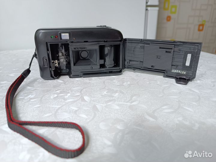 Плёночный фотоаппарат мыльница Тома М-900