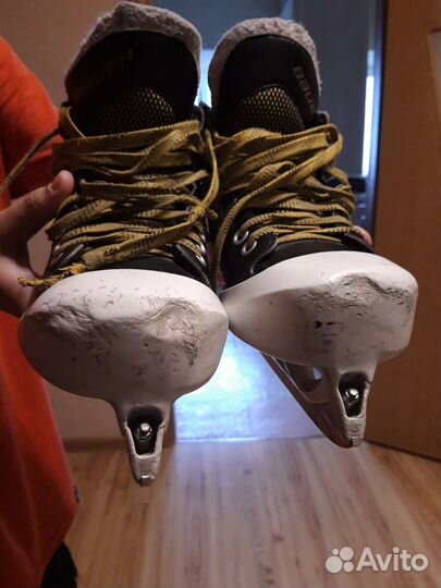 Коньки вратарские Bauer