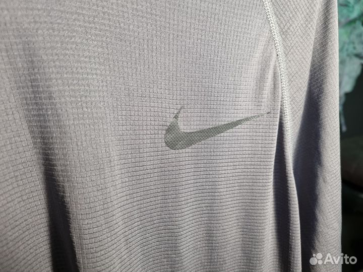 Футболка nike L-XL