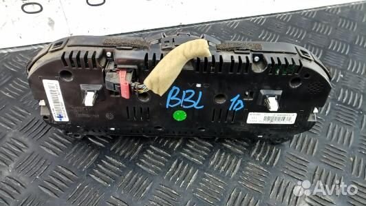 Щиток приборов suzuki grand vitara 2 (BBL10IT01)