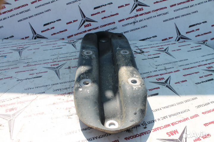 Траверса подвески w220 Мерседес