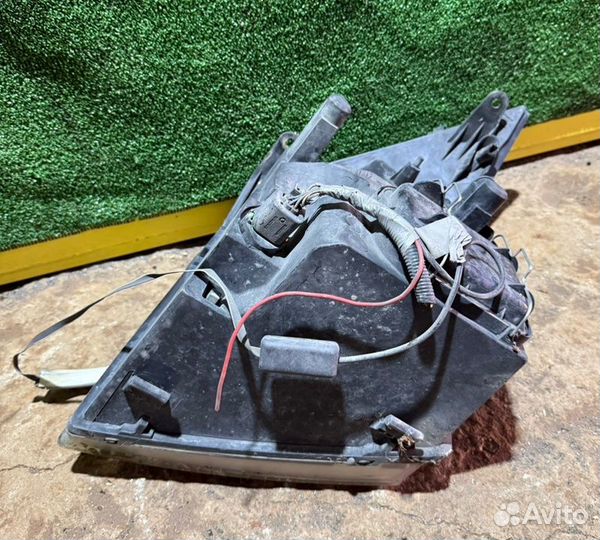 Фара правая Ford Transit 2.2 2007