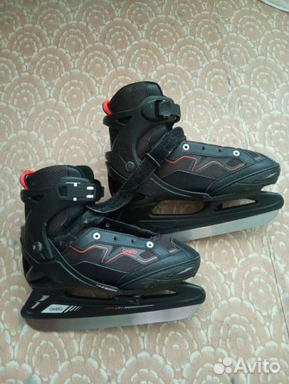 Коньки хоккейные
