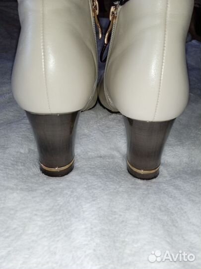 Ботинки женские 40