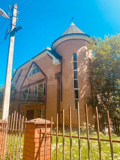 Дом 320 м² на участке 16,5 сот.