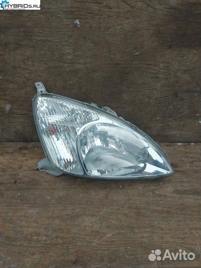 Фара правая Toyota Prius NHW11 (1997 - 2003)