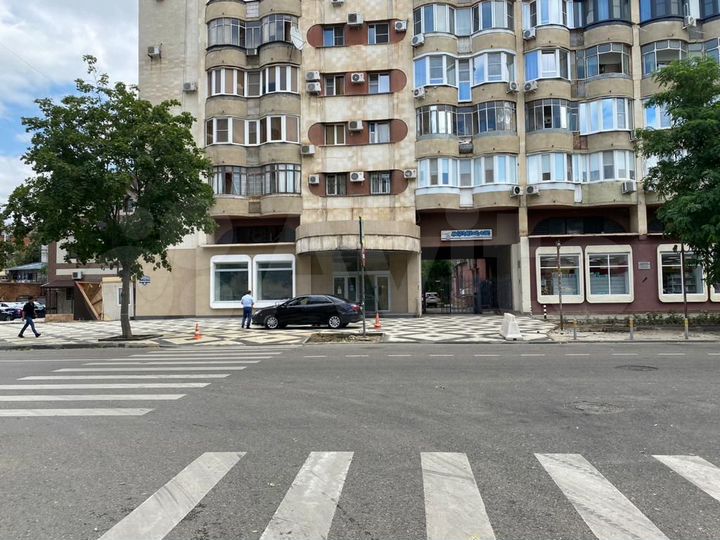 Торговое помещение, 1-я линия, 1 этаж, 250 м2