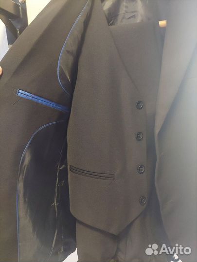 Классический костюм-тройка для мальчика