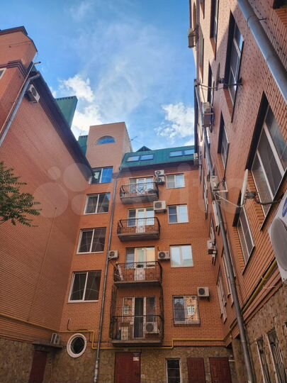 2-к. квартира, 66 м², 5/5 эт.