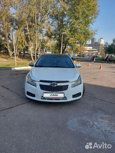 Chevrolet Cruze 1.6 AT, 2011, битый, 256 000 км
