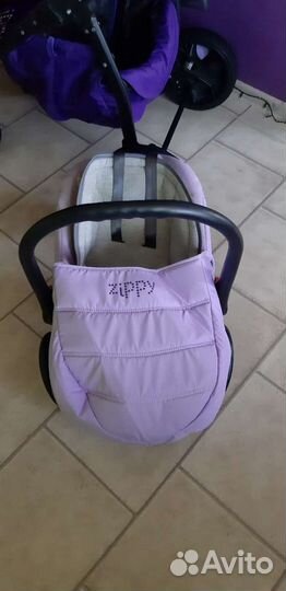 Прогулочная коляска zippy