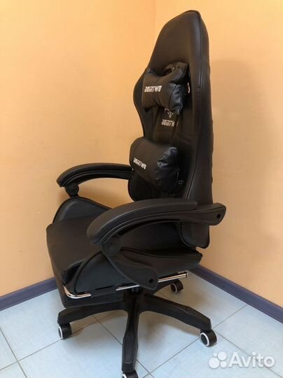 Офисное кресло (геймерское). Кресло для директора
