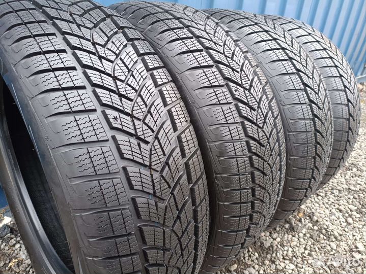 Goodyear UltraGrip Ice SUV Gen-1 225/60 R18 104T