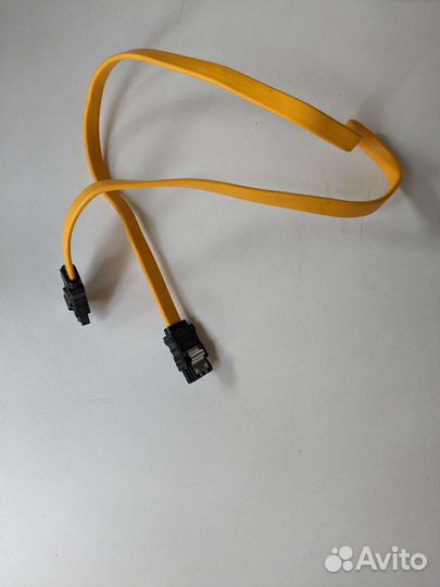 Кабель для компьютера SATA