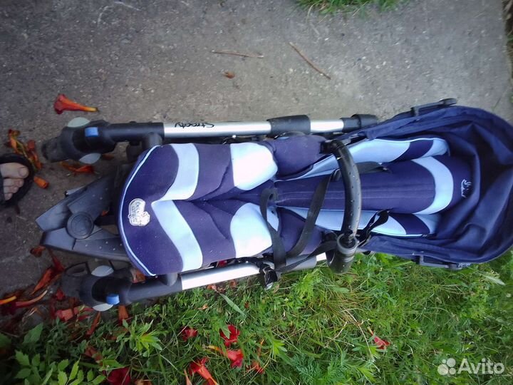 Прогулочная коляска