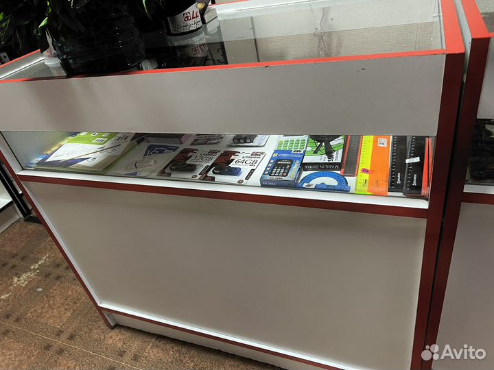 Магазин канцтовары, вещи сток