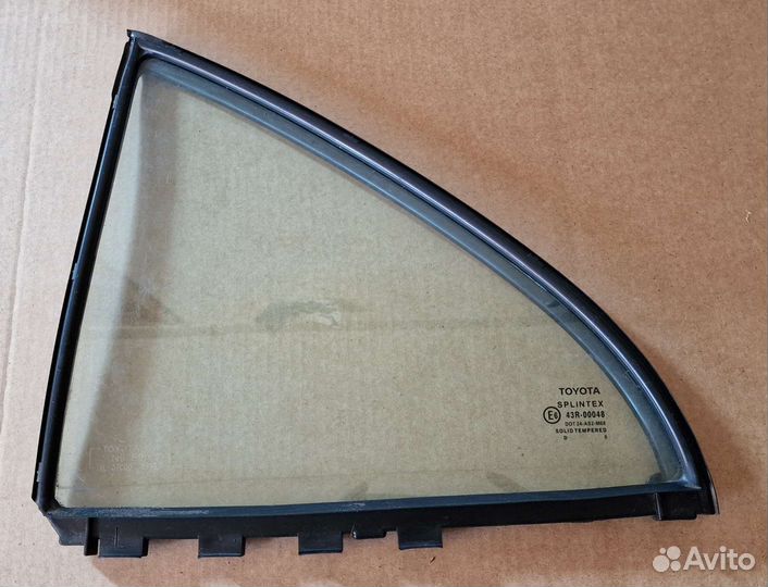 Стекла задней левой двери тойота авенсис