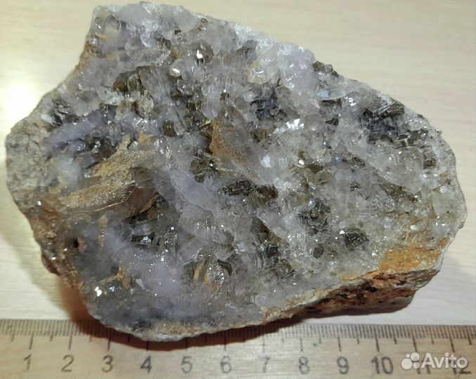 Камни и минералы коллекция