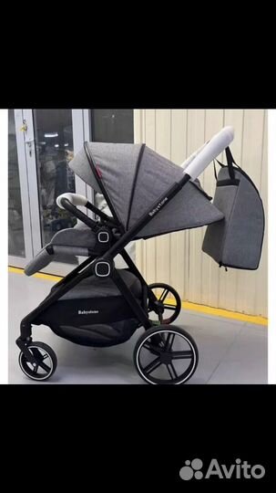 Коляска новая с реверсивным блоком серая
