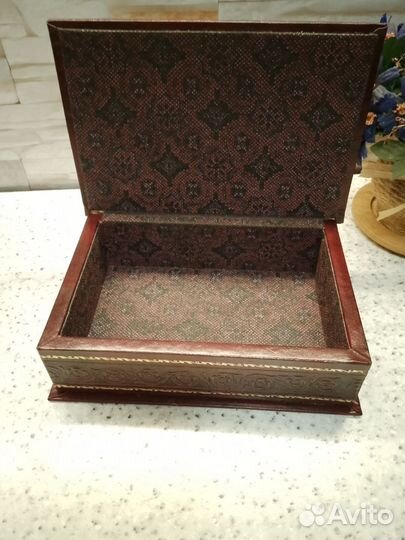 Шкатулка из натуральной кожи
