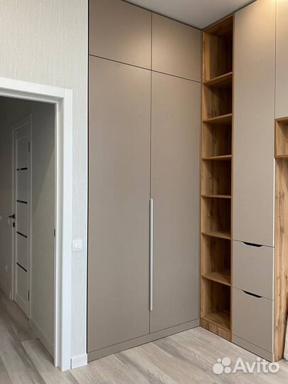 Шкаф распашной под заказ