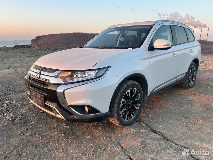 Mitsubishi Outlander 2.0 CVT, 2020, 60 000 км