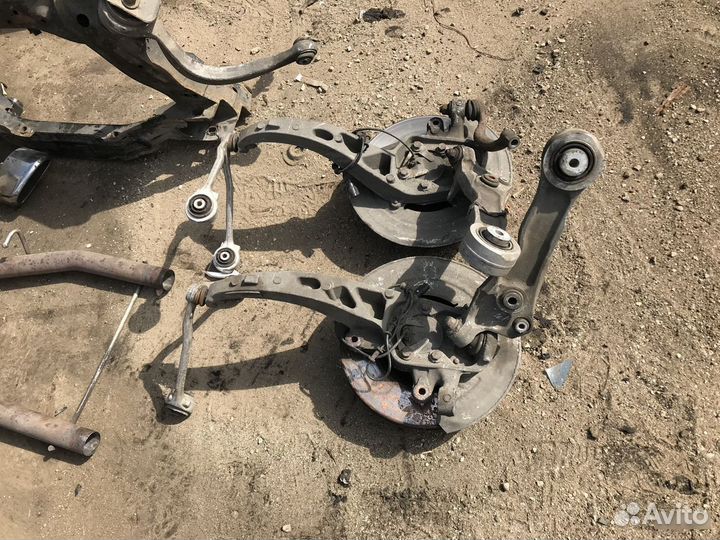 Кулак поворотный передний Jaguar XF (X250) I реста