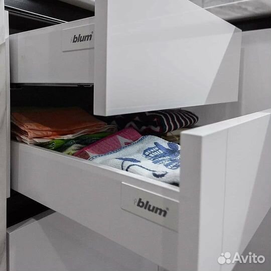 П образная кухня на заказ под ключ в Москве