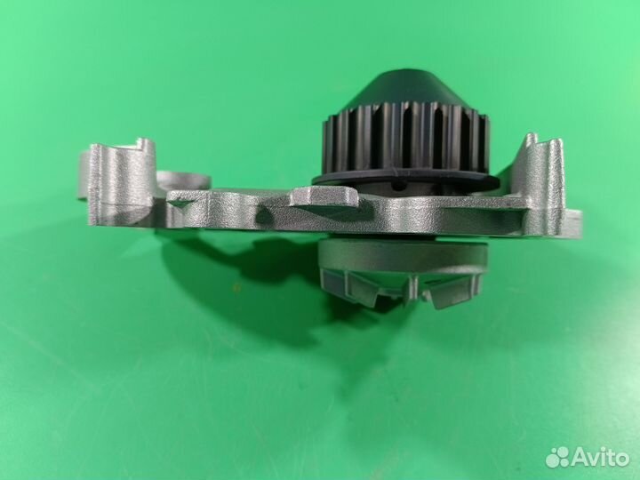 Помпа для Renault Logan