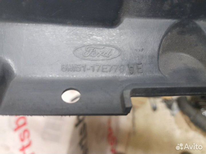 Кронштейн бампера передний Ford Focus 2 хетчбек