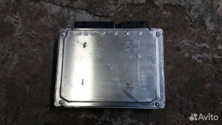Блок управления двигателя эбу Audi A4 B6 1.8 AMB