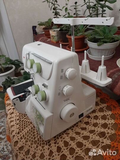 Оверлок Janome Т-72