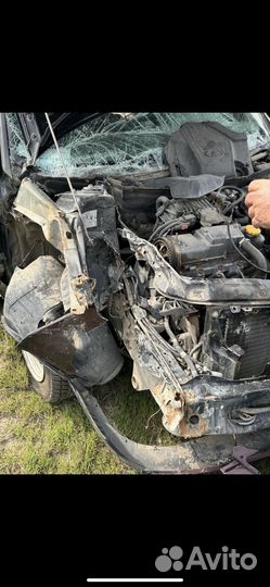 В разборе LADA приора