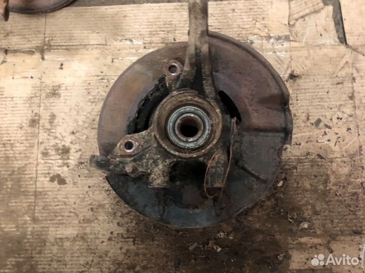 Kia cerato 2 кулак поворотный