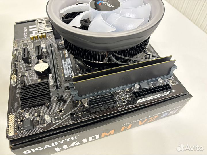 Материнская плата с процессором i3 10105f