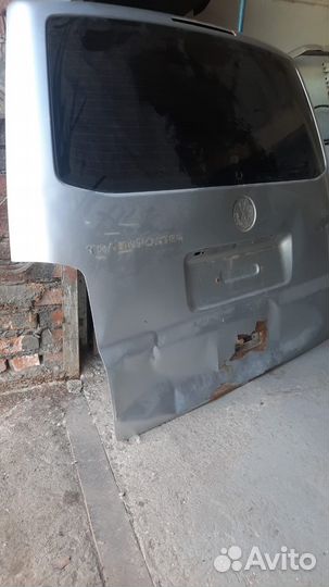 Дверь на Volkswagen