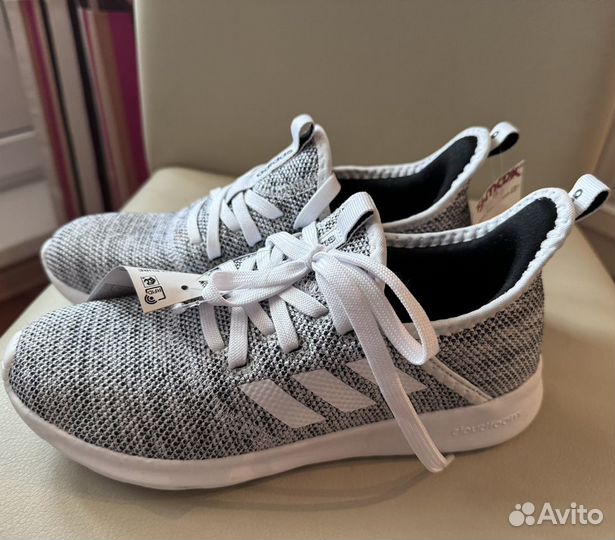 Легкие кроссовки adidas 36