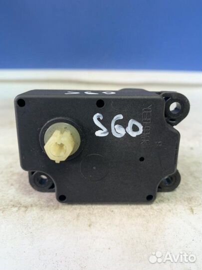 Моторчик заслонки печки Volvo S60 I Седан